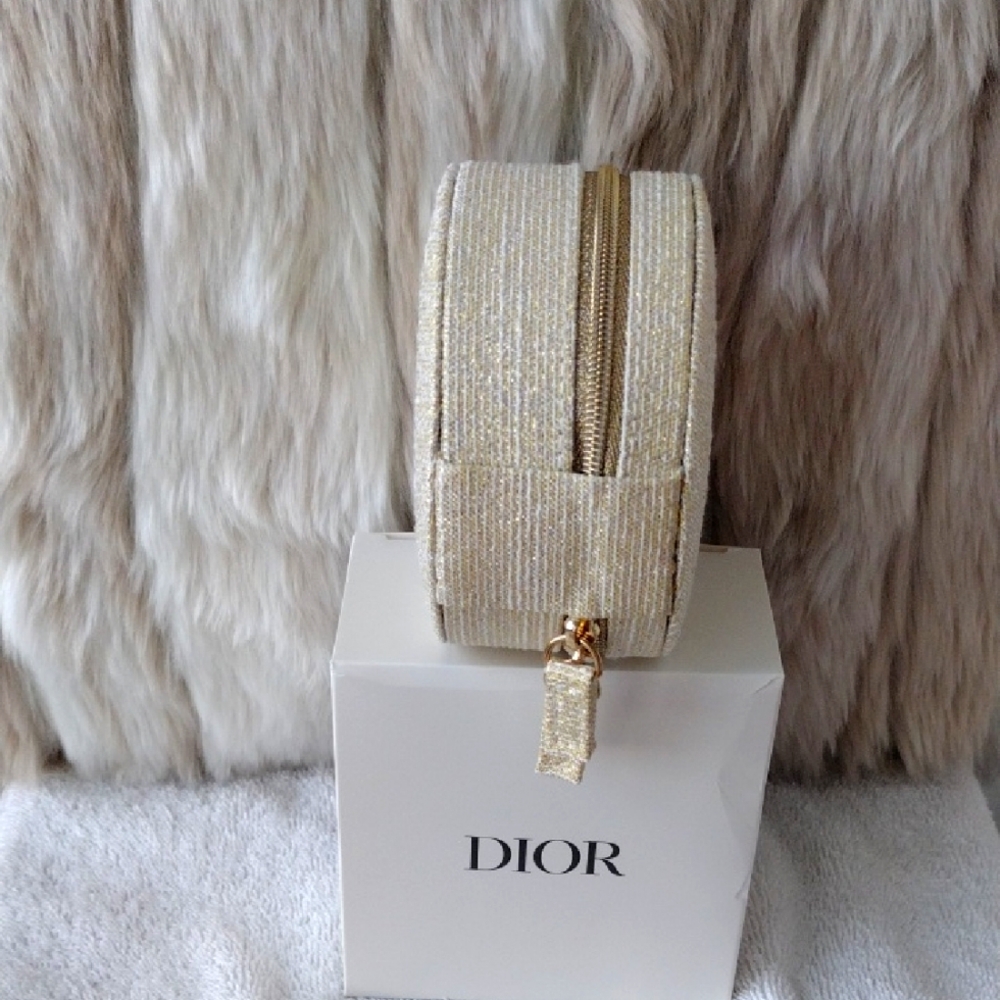 Dior Gold Compact Case - Picture 13 of 16